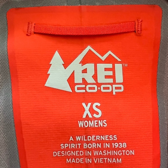 REI Goretex Jacket - Picture 5 of 9